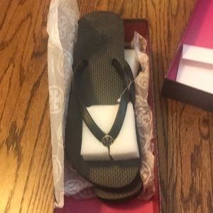 Tory Burch Thin flip flop size 7
